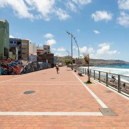 In Palmas Near Playa De Canteras